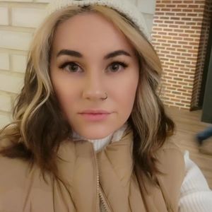 Meet your Posher, Kaitlyn